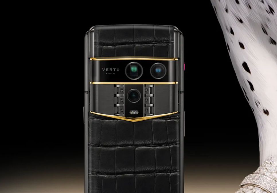 Vertu Agent Q với chế tác độc đáo Vertu Agent Q với chế tác độc đáo
