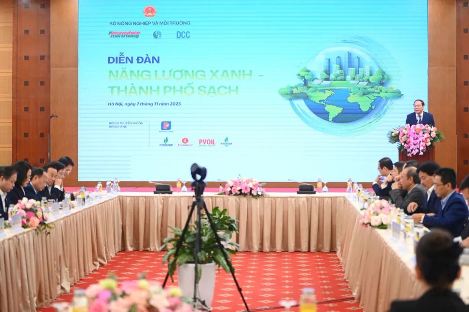 Hà Nội và TPHCM hướng đến 'thành phố sạch'