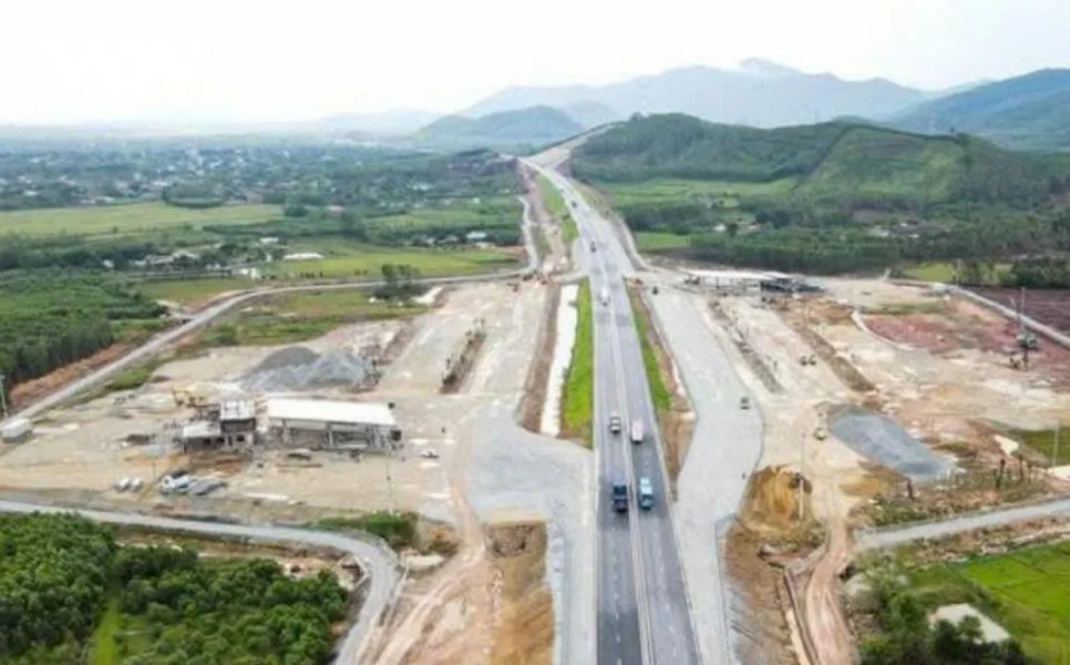 Gỡ vướng thủ tục để đẩy nhanh xây dựng trạm dừng nghỉ cao tốc Bắc - Nam