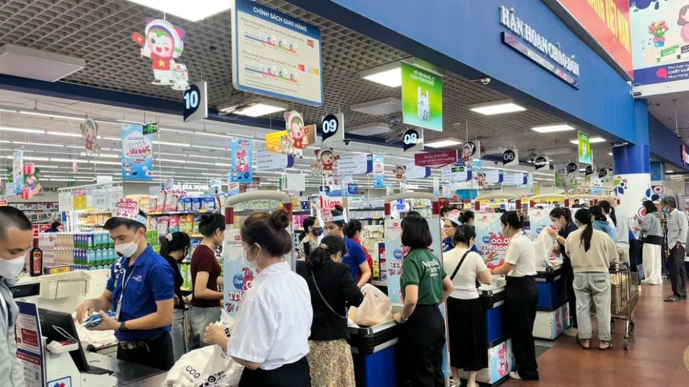 Người dân tin chọn Co.opmart giữa những thời điểm khắc nghiệt