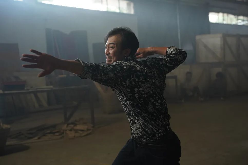 <i>Doãn Quốc Đam có vai diễn hành động ấn tượng trong phim. Ảnh: ĐPCC</i>