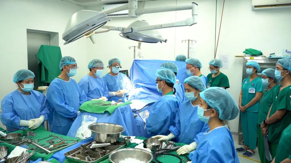 Phút mặc niệm, tri ân bệnh nhân hiến tạng chết não