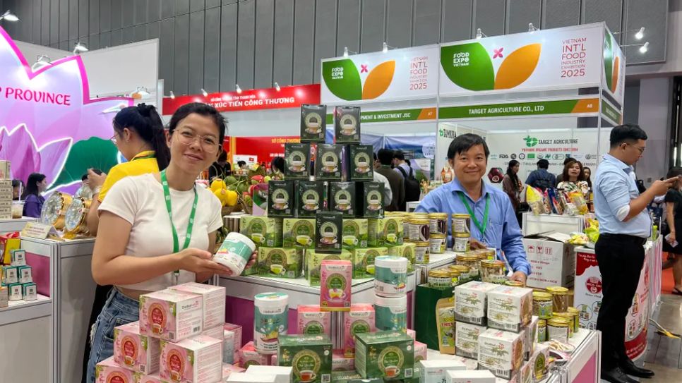 Nhiều sản phẩm nông sản đặc trưng Đồng Tháp được trưng bày tại triển lãm Nhiều sản phẩm nông sản đặc trưng Đồng Tháp được trưng bày tại triển lãm