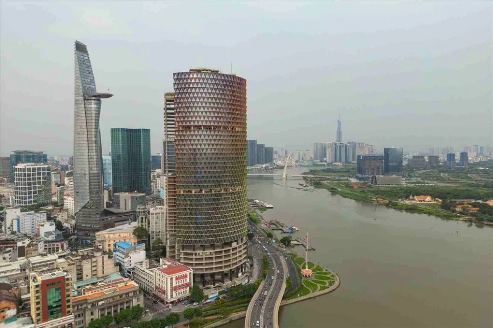 Cao ốc thi công dở dang nhiều năm nay vừa được bà Trương Mỹ Lan có văn bản kiến nghị tiếp tục đầu tư để hoàn thiện Cao ốc thi công dở dang nhiều năm nay vừa được bà Trương Mỹ Lan có văn bản kiến nghị tiếp tục đầu tư để hoàn thiện