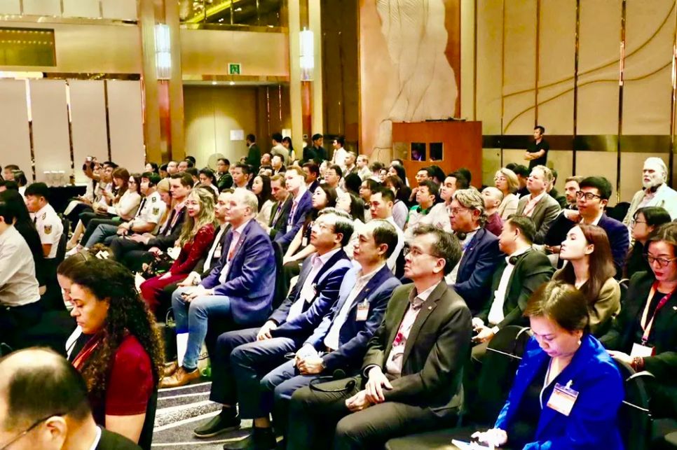 Quang cảnh hội thảo. Ảnh: QUỐC HÙNG