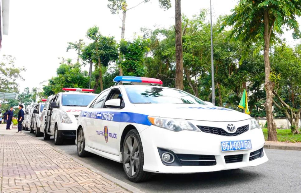 Các phương tiện hỗ trợ vận chuyển các tạng từ người hiến đến nơi cần ghép để cứu người Các phương tiện hỗ trợ vận chuyển các tạng từ người hiến đến nơi cần ghép để cứu người