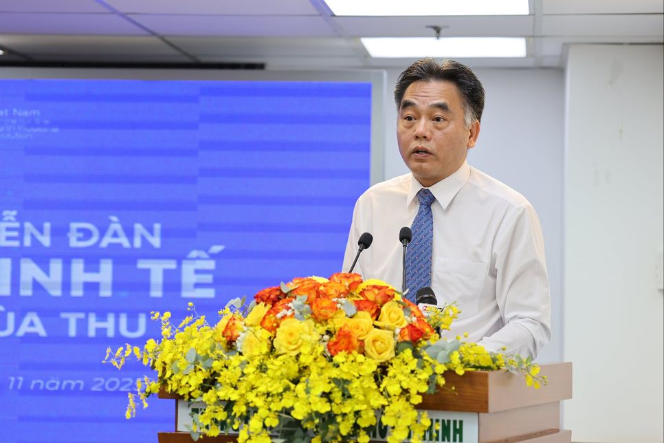 Phó Chủ tịch UBND TP.HCM Nguyễn Lộc Hà phát biểu tại buổi họp báo Phó Chủ tịch UBND TP.HCM Nguyễn Lộc Hà phát biểu tại buổi họp báo