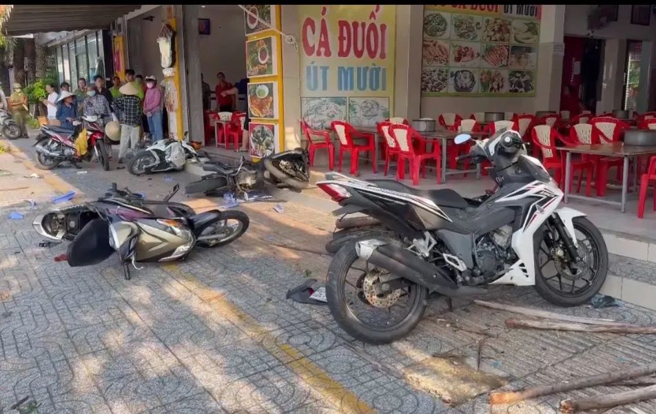 Hiện trường vụ tai nạn Hiện trường vụ tai nạn