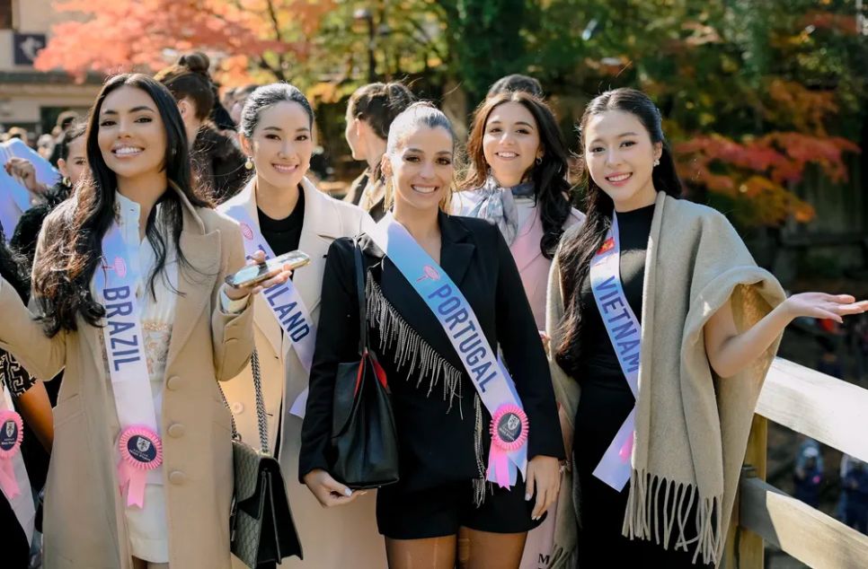 Các thí sinh tham gia nhiều địa danh nổi tiếng tại Nhật Bản Các thí sinh tham gia nhiều địa danh nổi tiếng tại Nhật Bản