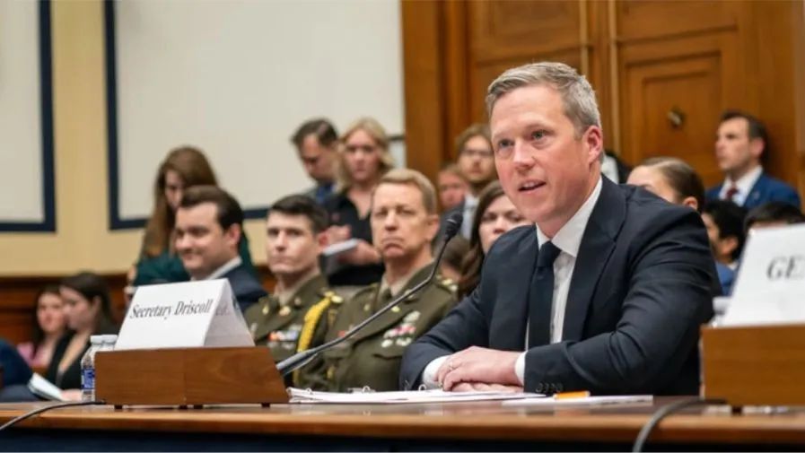 X: Bộ trưởng Lục quân Mỹ Daniel Driscoll X: Bộ trưởng Lục quân Mỹ Daniel Driscoll