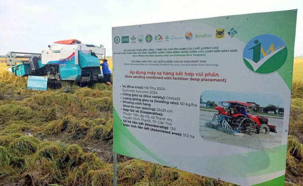 Bảng hướng dẫn Áp dụng máy sạ hàng kết hợp vùi phân trên ruộng lúa nông dân ĐBSCL Bảng hướng dẫn Áp dụng máy sạ hàng kết hợp vùi phân trên ruộng lúa nông dân ĐBSCL