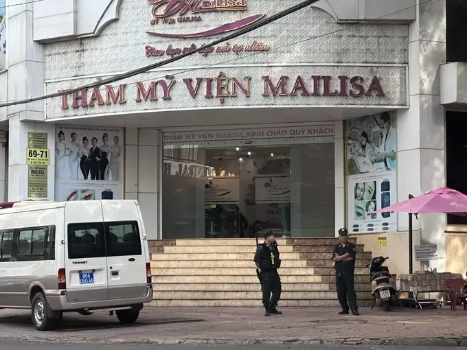 Lực lượng chức năng kiểm tra một cơ sở trong chuỗi thẩm mỹ viện Mailisa