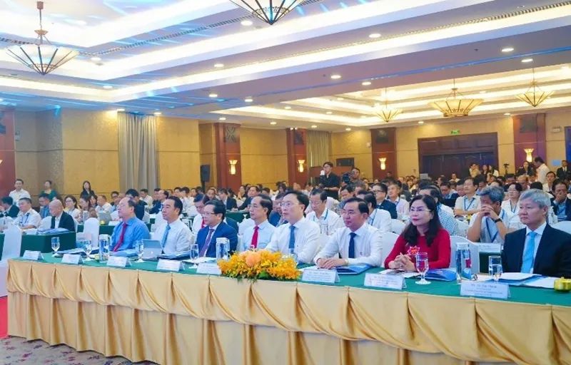 Quang cảnh hội nghị Quang cảnh hội nghị