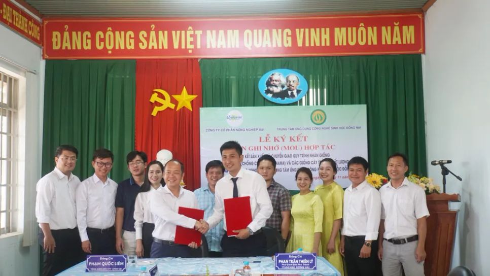 Quang cảnh lễ ký kết