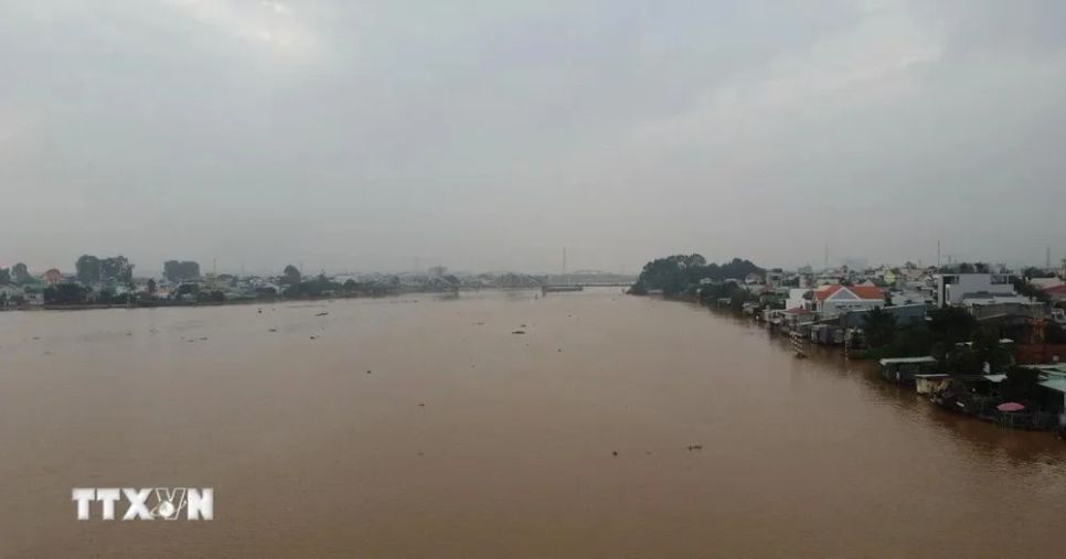 Thủy điện Trị An liên tiếp 2 lần điều chỉnh tăng lưu lượng xả lũ Thủy điện Trị An liên tiếp 2 lần điều chỉnh tăng lưu lượng xả lũ