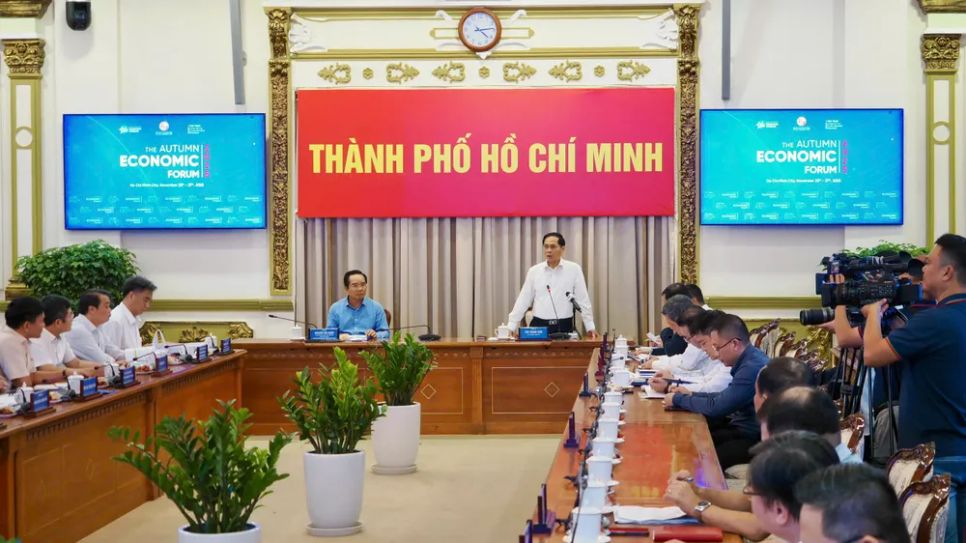 Phó Thủ tướng Bùi Thanh Sơn phát biểu chỉ đạo tại cuộc họp. Ảnh: HOÀNG HÙNG Phó Thủ tướng Bùi Thanh Sơn phát biểu chỉ đạo tại cuộc họp. Ảnh: HOÀNG HÙNG