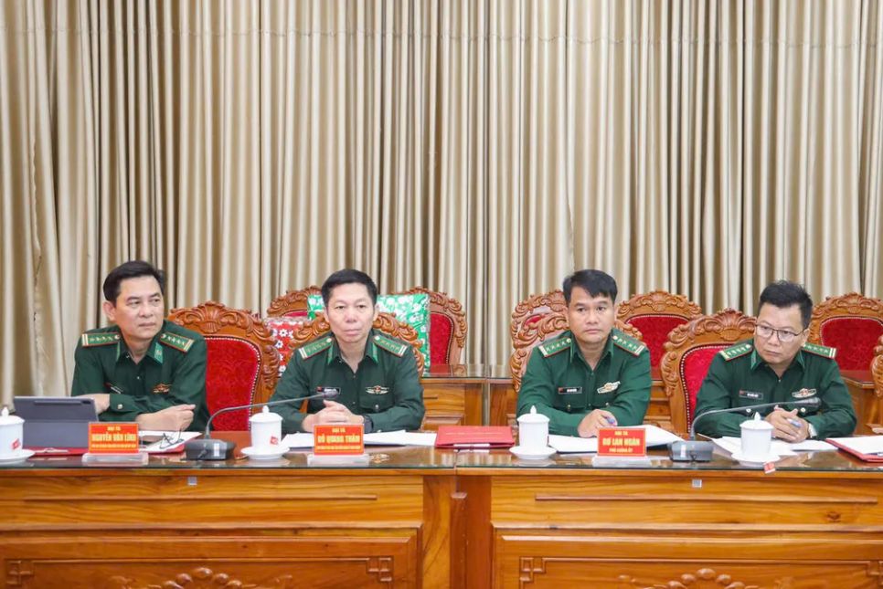 Đại diện lãnh đạo Ban Chỉ huy Bộ đội Biên phòng tỉnh Đắk Lắk tại buổi làm việc. Ảnh: <span style=