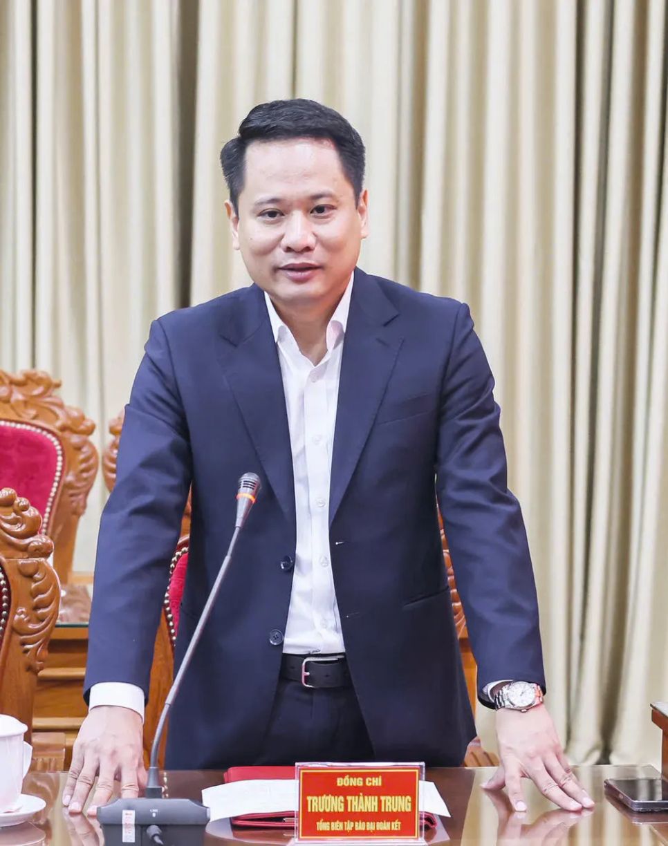 Nhà báo Trương Thành Trung, Tổng <span style=