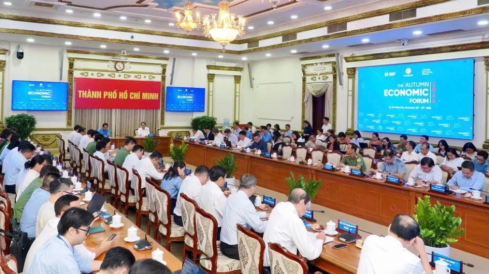 Lãnh đạo bộ, ngành liên quan tham dự cuộc họp rà soát công tác tổ chức Diễn đàn Kinh tế mùa thu 2025. Ảnh: HOÀNG HÙNG Lãnh đạo bộ, ngành liên quan tham dự cuộc họp rà soát công tác tổ chức Diễn đàn Kinh tế mùa thu 2025. Ảnh: HOÀNG HÙNG