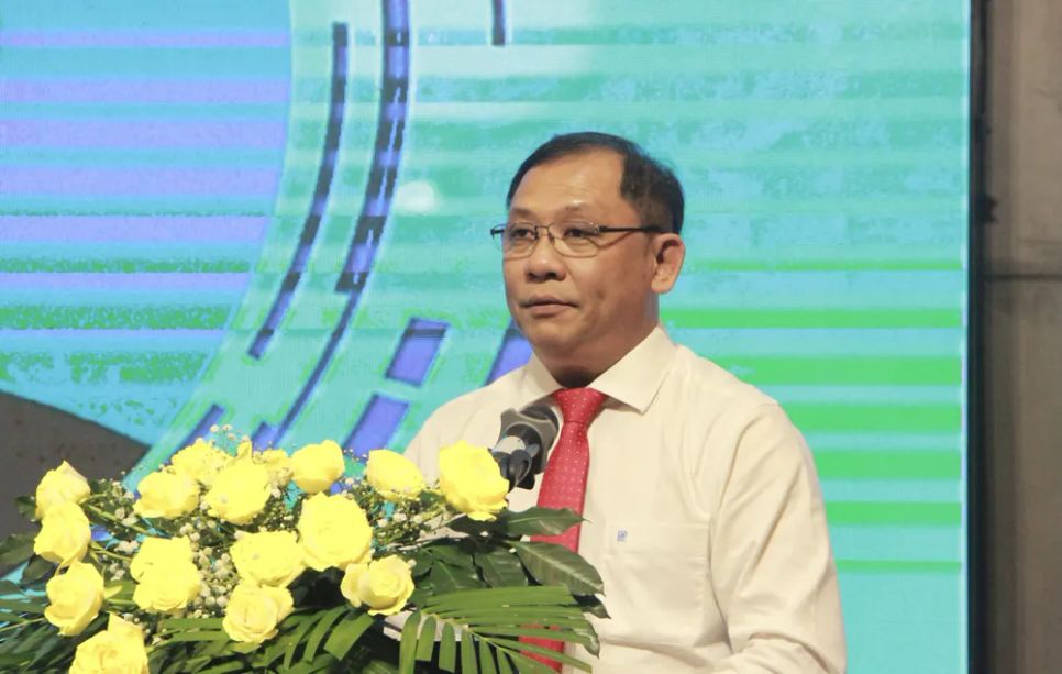 Phó Chủ tịch UBND TP Cần Thơ Trần Chí Hùng phát biểu khai mạc hội thảo