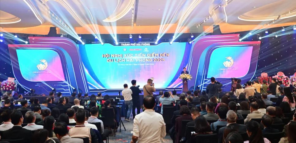 Quang cảnh hội nghị xúc tiến điểm đến du lịch Hải Phòng chiều 22-11. Ảnh: ĐỖ TRUNG