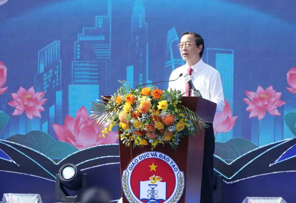 Thứ trưởng thường trực Bộ GD-ĐT Phạm Ngọc Thưởng phát biểu tại Lễ kỷ niệm 50 năm ngành Giáo dục và Đào tạo TPHCM Thứ trưởng thường trực Bộ GD-ĐT Phạm Ngọc Thưởng phát biểu tại Lễ kỷ niệm 50 năm ngành Giáo dục và Đào tạo TPHCM