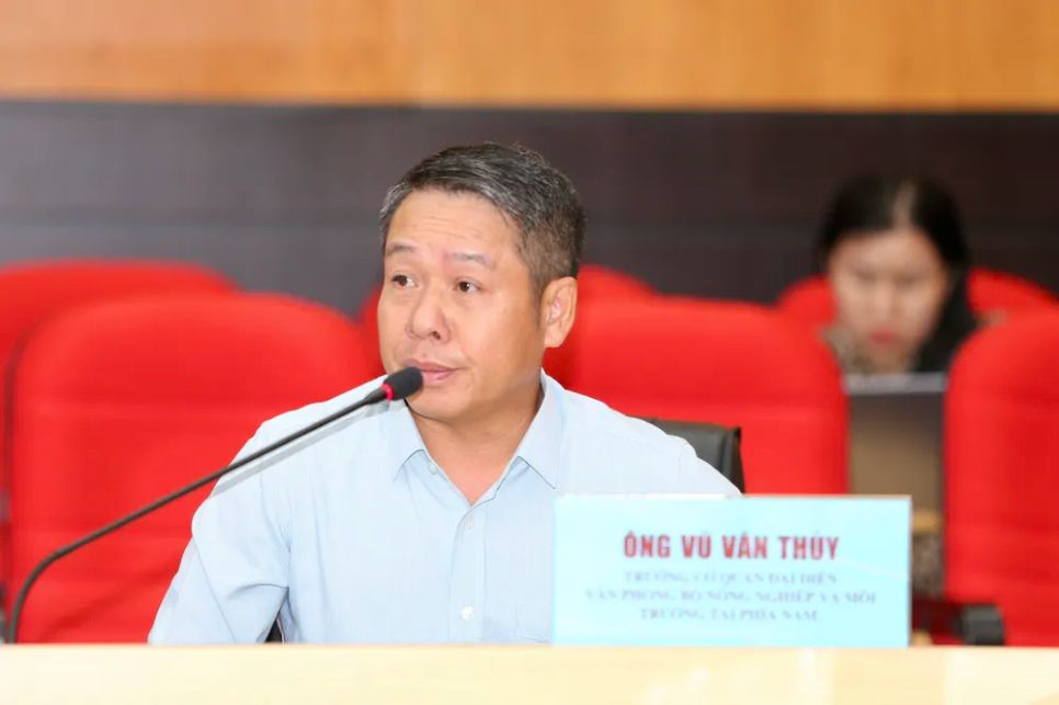 Ông Vũ Văn Thủy, Trưởng Cơ quan đại diện Văn phòng Bộ NN-MT tại phía Nam trao đổi tại tọa đàm. Ảnh: DŨNG PHƯƠNG Ông Vũ Văn Thủy, Trưởng Cơ quan đại diện Văn phòng Bộ NN-MT tại phía Nam trao đổi tại tọa đàm. Ảnh: DŨNG PHƯƠNG