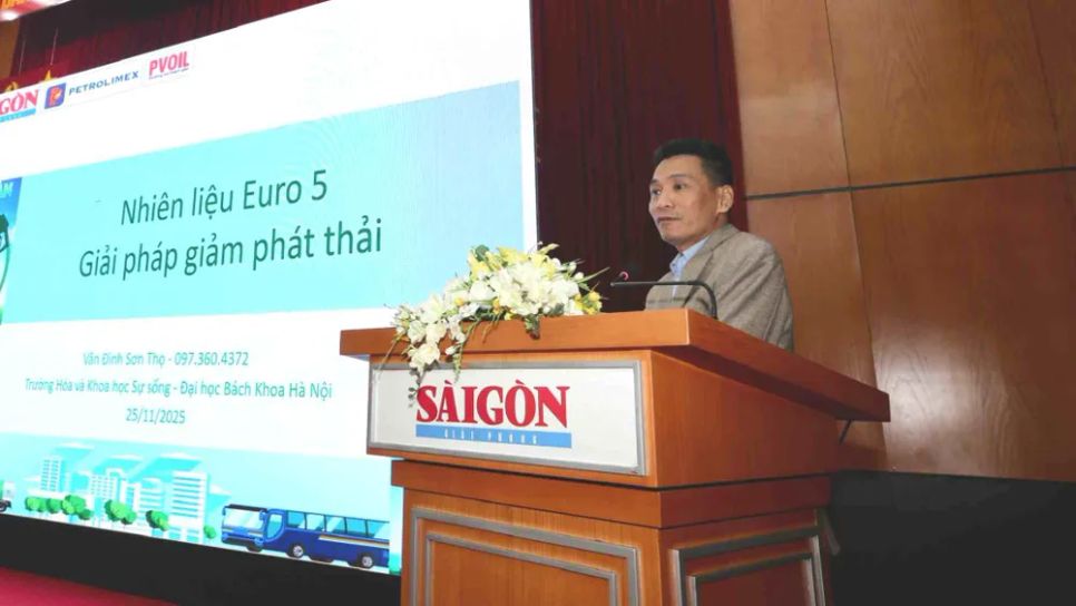 PGS.TS Văn Đình Sơn Thọ phát biểu. Ảnh: DŨNG PHƯƠNG PGS.TS Văn Đình Sơn Thọ phát biểu. Ảnh: DŨNG PHƯƠNG