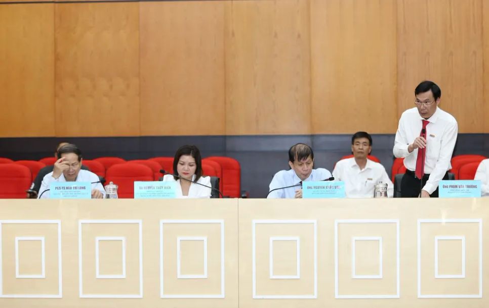 Phó Tổng Biên tập Báo SGGP Phạm Văn Trường trao đổi tại tọa đàm. Ảnh: DŨNG PHƯƠNG Phó Tổng Biên tập Báo SGGP Phạm Văn Trường trao đổi tại tọa đàm. Ảnh: DŨNG PHƯƠNG