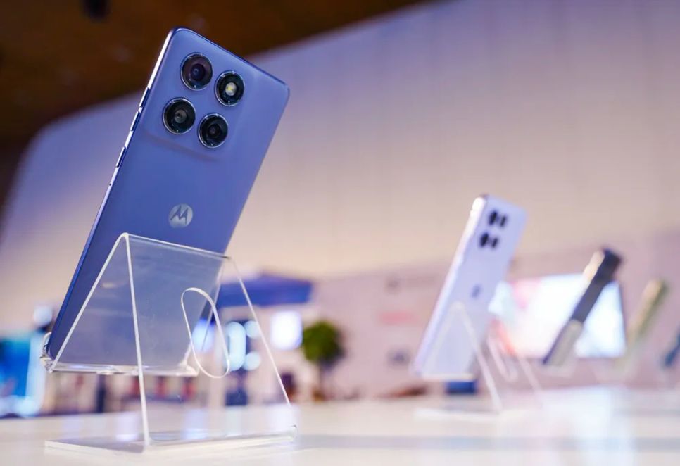 Motorola ra mắt 5 sản phẩm thế hệ smartphone mới 