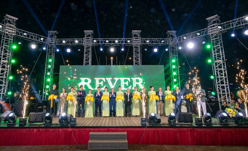 Du thuyền ẩm thực REVER Cruise: Sản phẩm mới thúc đẩy kinh tế đêm TP.HCM