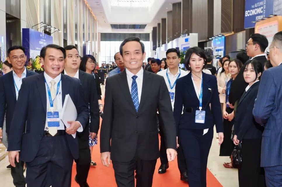 Bí thư Thành ủy TPHCM Trần Lưu Quang đến dự chương trình CEO 500 - TEA Connect. Ảnh: HOÀNG HÙNG