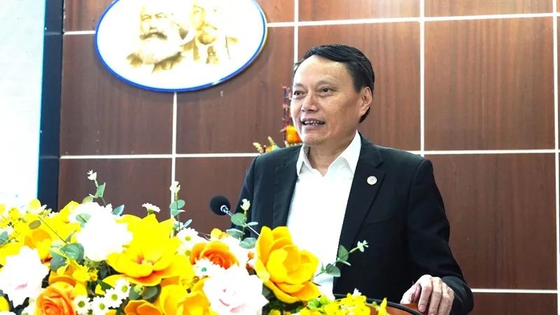 TS. Trần Hậu Ngọc - Phó Chủ tịch Ủy ban Tiêu chuẩn Đo lường Chất lượng Quốc gia phát biểu đề dẫn Hội thảo