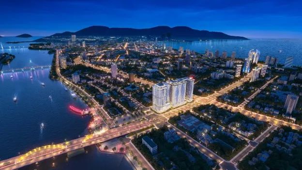 The Legend Danang được kỳ vọng sẽ là một biểu tượng mới ở bờ Đông sông Hàn. The Legend Danang được kỳ vọng sẽ là một biểu tượng mới ở bờ Đông sông Hàn.