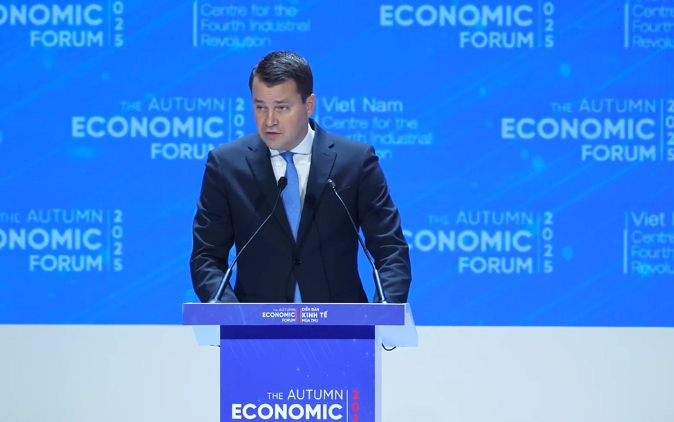 Ông Stephan Mergenthaler - Giám đốc Điều hành Diễn đàn Kinh tế Thế giới (WEF) cho rằng, Việt Nam đang có đầy đủ những yếu tố cần thiết để phát triển kinh tế thông minh Ông Stephan Mergenthaler - Giám đốc Điều hành Diễn đàn Kinh tế Thế giới (WEF) cho rằng, Việt Nam đang có đầy đủ những yếu tố cần thiết để phát triển kinh tế thông minh