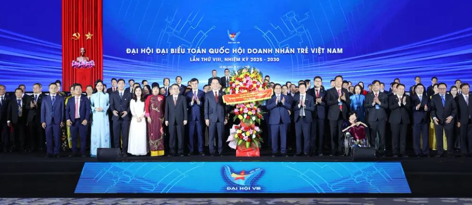 Ủy ban Hội Doanh nhân trẻ Việt Nam khóa VIII ra mắt Đại hội Ủy ban Hội Doanh nhân trẻ Việt Nam khóa VIII ra mắt Đại hội