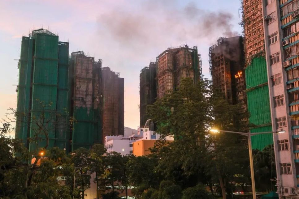 Đám cháy gần như được dập tắt hoàn toàn vào sáng 28-11. Ảnh: SCMP