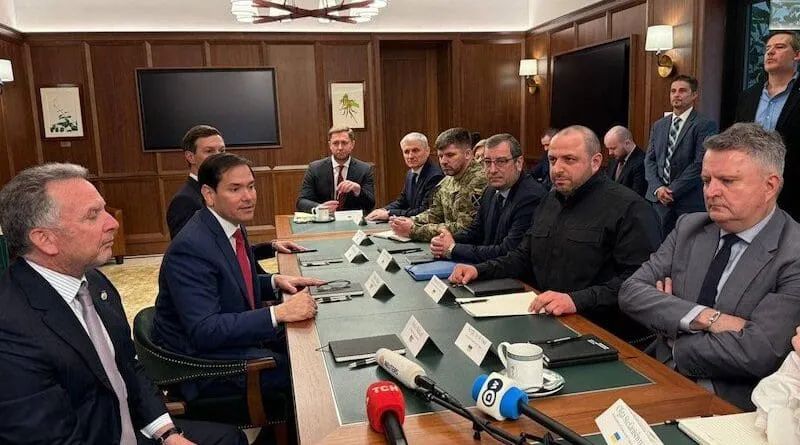 Quang cảnh cuộc họp giữa các quan chức Mỹ và phái đoàn Ukraine tại Florida, Mỹ. Ảnh: X