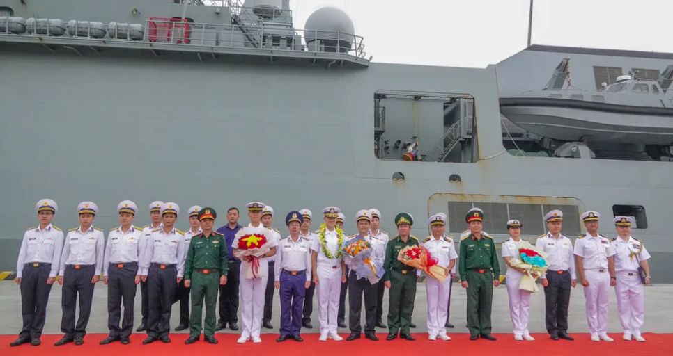 Lễ đón tàu diễn ra tại cảng Tiên Sa. Ảnh: XUÂN QUỲNH Lễ đón tàu diễn ra tại cảng Tiên Sa. Ảnh: XUÂN QUỲNH