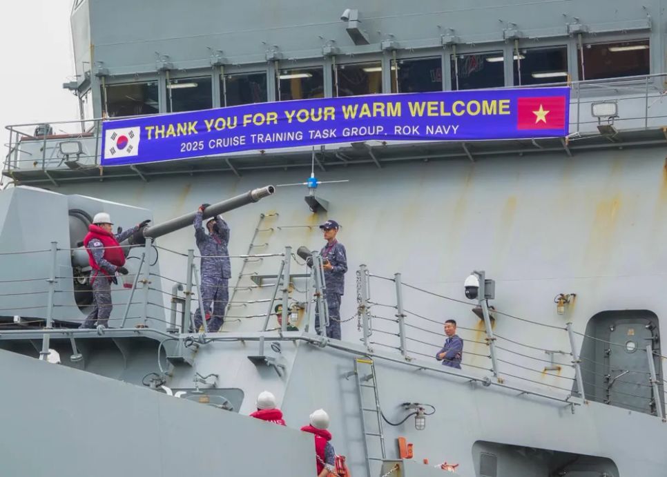 Trang thiết bị trên tàu. Ảnh: XUÂN QUỲNH Trang thiết bị trên tàu. Ảnh: XUÂN QUỲNH