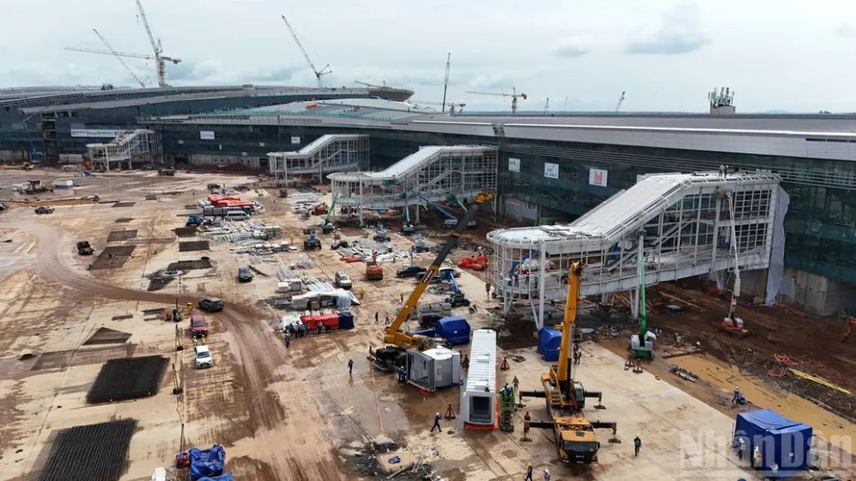 Sân bay Long Thành sẵn sàng đón chuyến bay đầu tiên ngày 19-12 Sân bay Long Thành sẵn sàng đón chuyến bay đầu tiên ngày 19-12