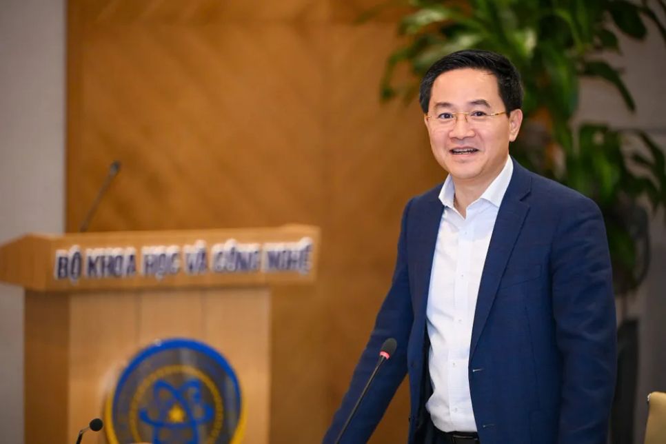 Giám đốc Sở KH-CN Hà Nội Trần Anh Tuấn phát biểu tại cuộc họp báo. Ảnh: MST