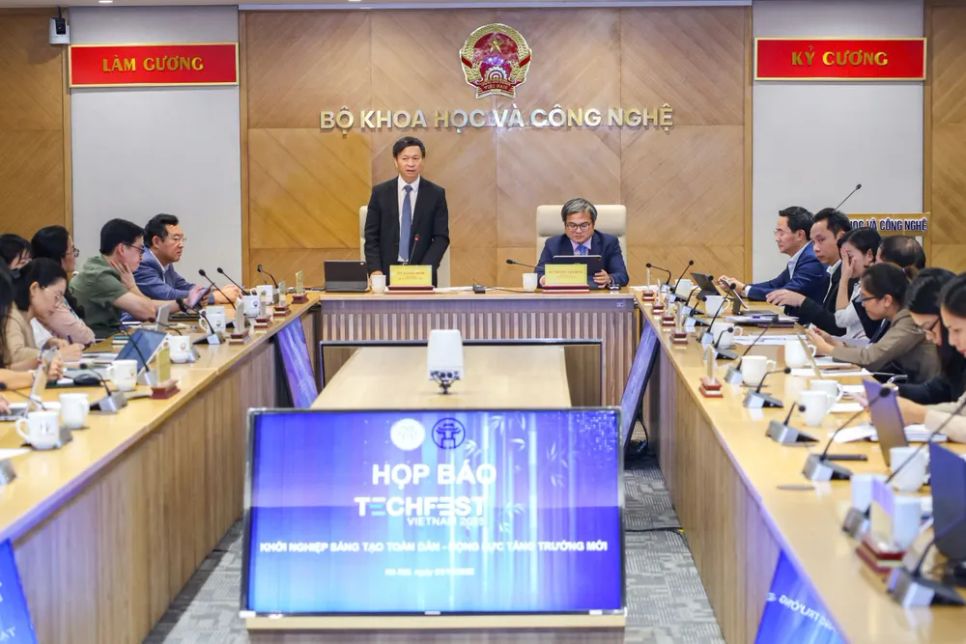 Quang cảnh cuộc họp báo. Ảnh: MST