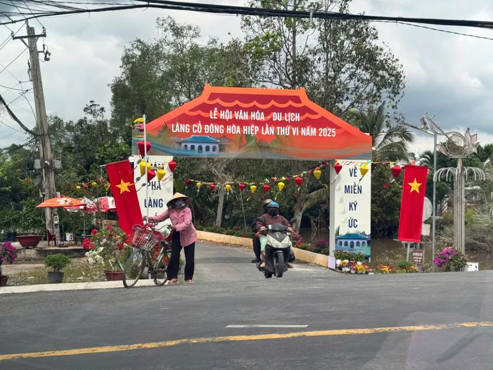 <i>Lễ khai mạc Chợ nổi Cái Bè, sự kiện thuộc chuỗi hoạt động của Lễ hội Văn hóa - Du lịch Làng cổ Đông Hòa Hiệp - Ảnh: Bùi Nguyên</i>