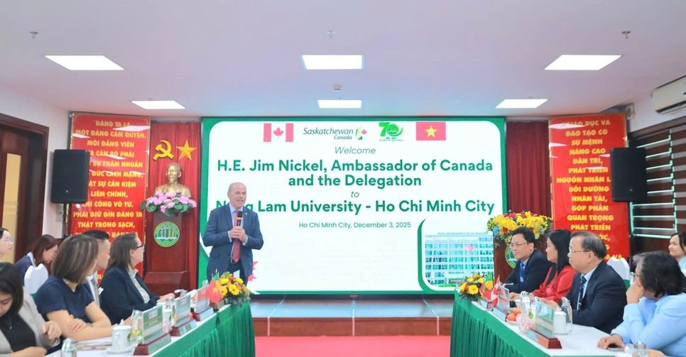 Đại sứ Canada tại Việt Nam Jim Nickel Đại sứ Canada tại Việt Nam Jim Nickel