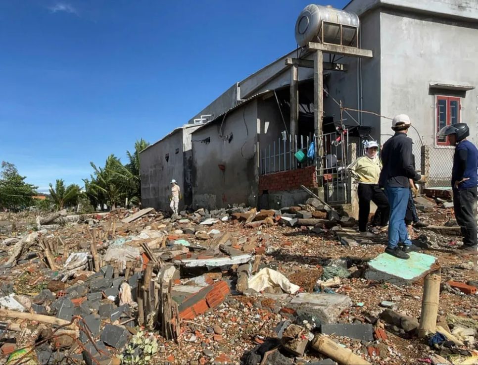Quảng Ngãi: Bờ biển An Hải sạt lở nghiêm trọng do triều cường xâm thực Quảng Ngãi: Bờ biển An Hải sạt lở nghiêm trọng do triều cường xâm thực