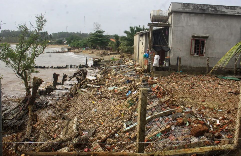 Quảng Ngãi: Bờ biển An Hải sạt lở nghiêm trọng do triều cường xâm thực Quảng Ngãi: Bờ biển An Hải sạt lở nghiêm trọng do triều cường xâm thực
