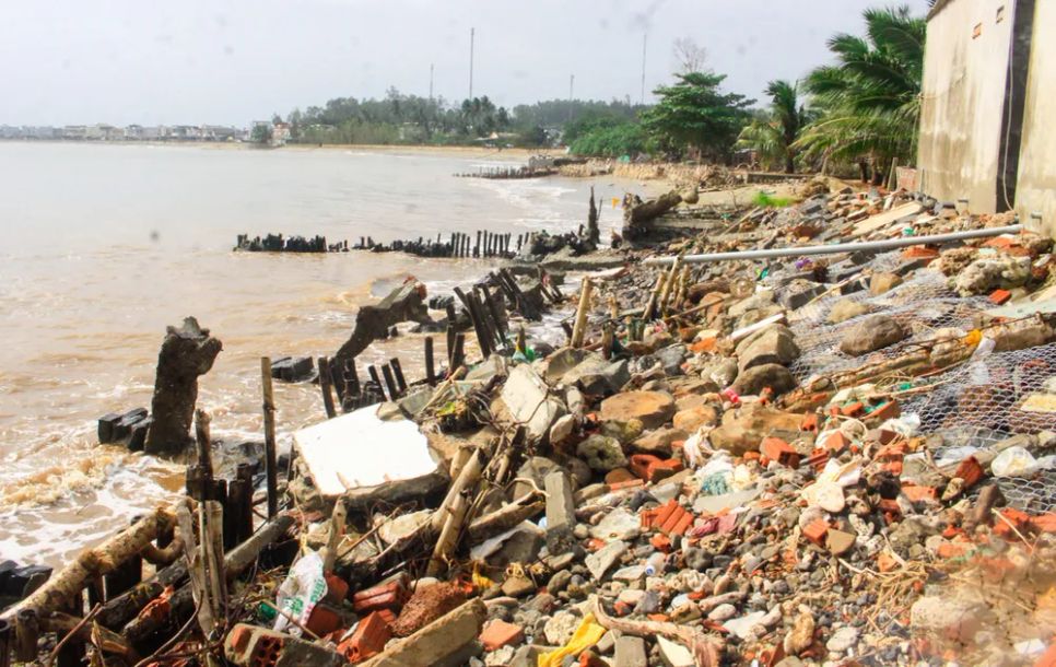 Quảng Ngãi: Bờ biển An Hải sạt lở nghiêm trọng do triều cường xâm thực Quảng Ngãi: Bờ biển An Hải sạt lở nghiêm trọng do triều cường xâm thực