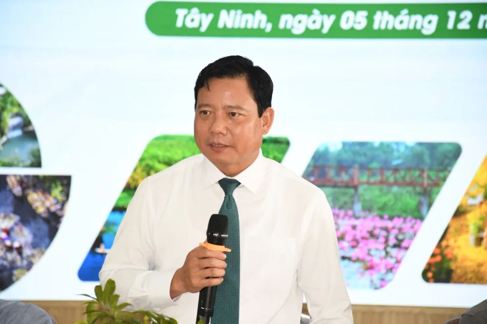 Phó Chủ tịch UBND tỉnh Tây Ninh Phạm Tấn Hòa phát biểu đề dẫn hội thảo