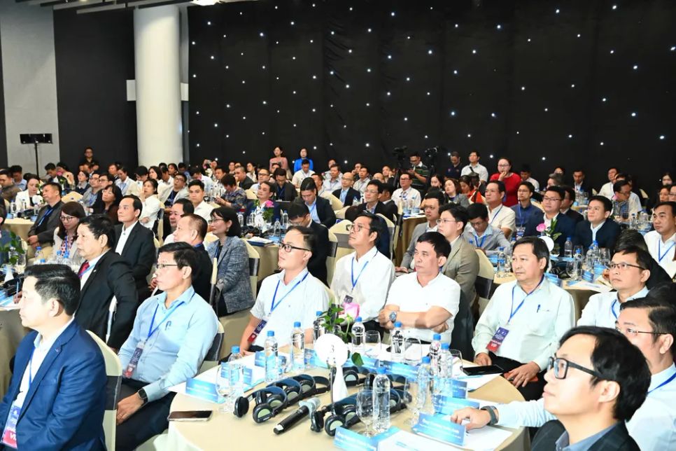 Cộng đồng khoa học công nghệ, khởi nghiệp đổi mới sáng tạo gặp gỡ lãnh đạo TPHCM. Ảnh: VIỆT DŨNG Cộng đồng khoa học công nghệ, khởi nghiệp đổi mới sáng tạo gặp gỡ lãnh đạo TPHCM. Ảnh: VIỆT DŨNG